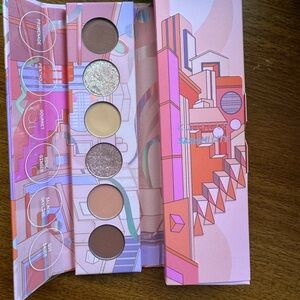 Kaleidos Sashimi City eyeshadow palette